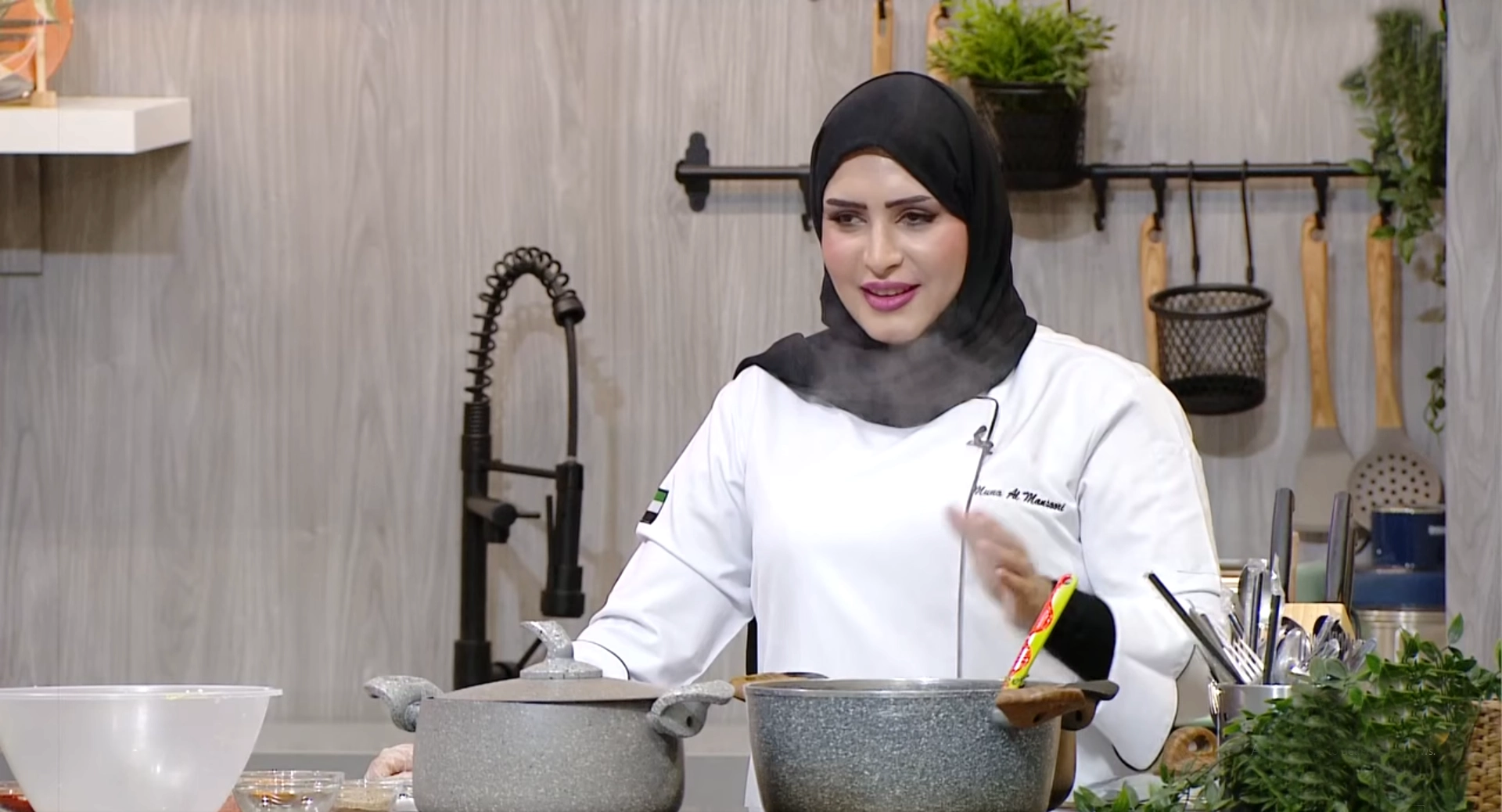 Chef Mona